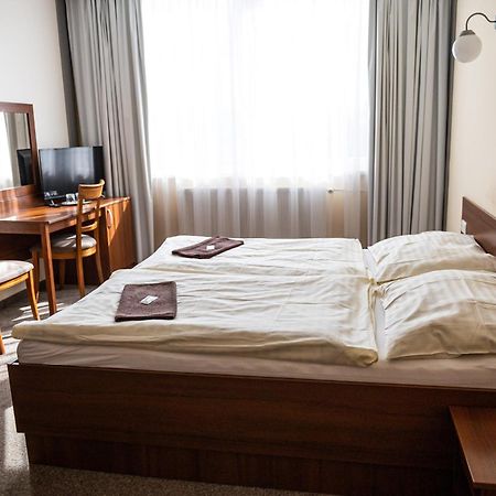 City Hotel B&B, Reception 24 7, 800M Od-From R1, Free Parking بانْشكا بيشتريتْسا المظهر الخارجي الصورة