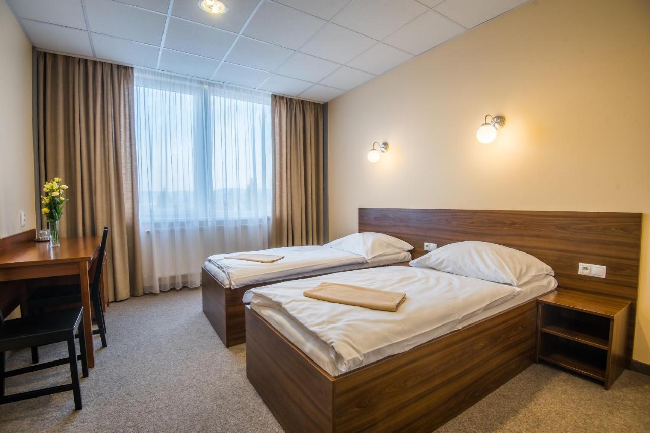 City Hotel B&B, Reception 24 7, 800M Od-From R1, Free Parking بانْشكا بيشتريتْسا المظهر الخارجي الصورة