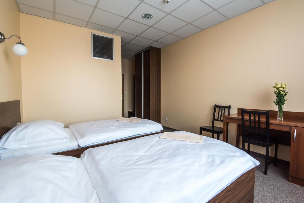 City Hotel B&B, Reception 24 7, 800M Od-From R1, Free Parking بانْشكا بيشتريتْسا المظهر الخارجي الصورة